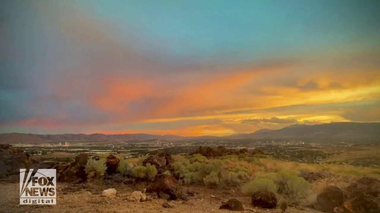 Drone footage captures stunning sunset over Nevada town
