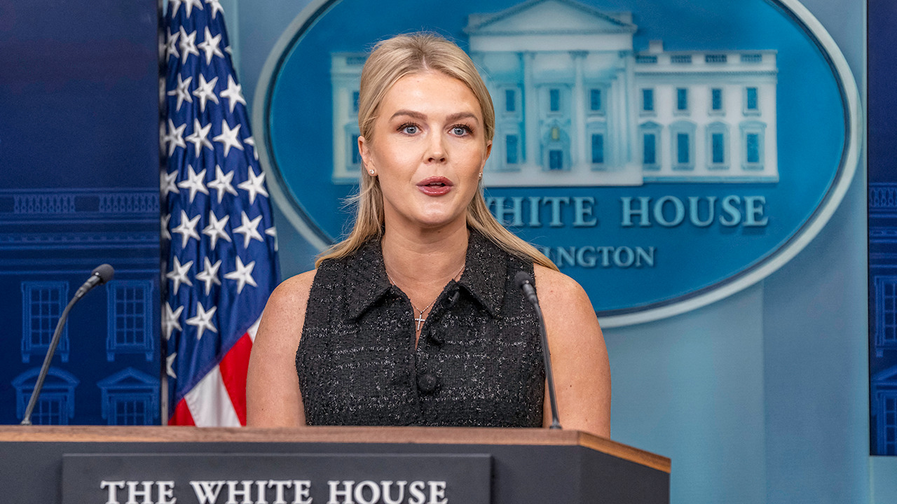  White House holds briefing up  of cardinal  China commercialized   talks