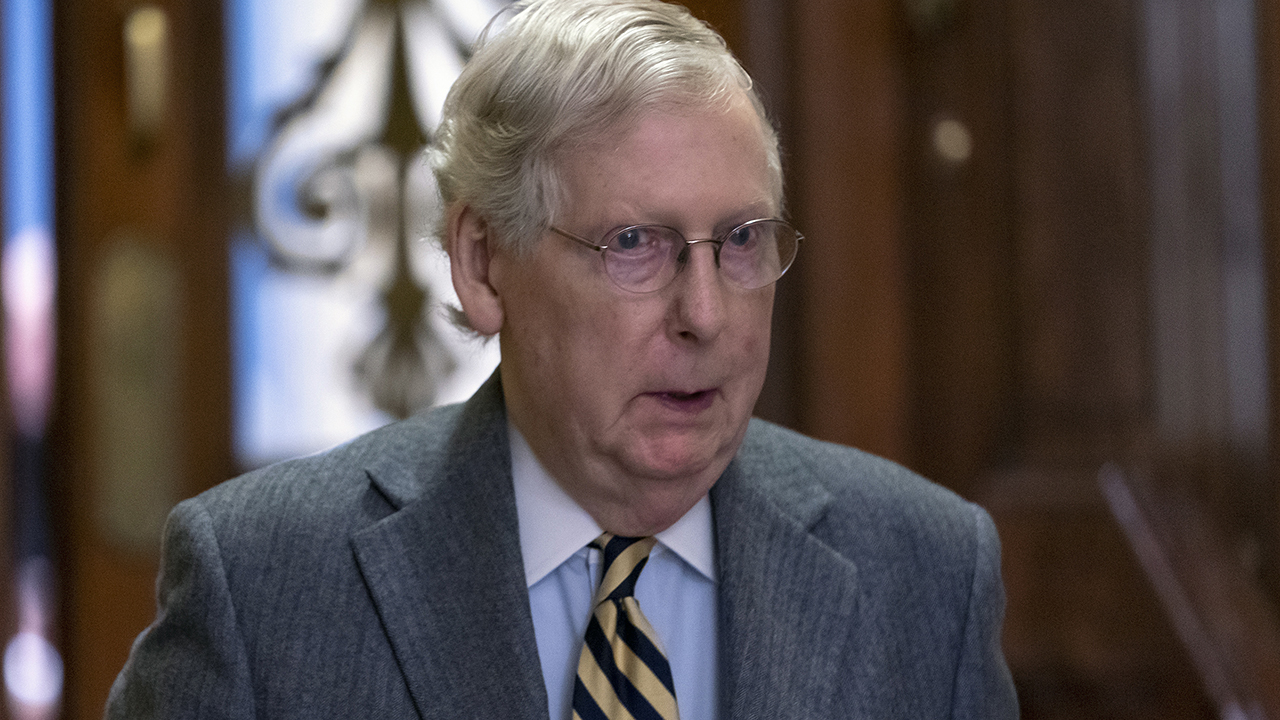McConnell says GOP doesn’t have votes to block impeachment witnesses 