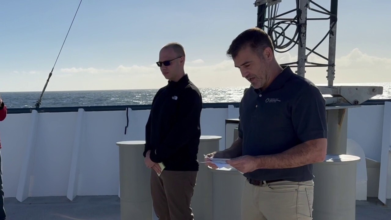 Researchers surveying WWI-era submarine honor 19 sailors lost in wreck ahead of Memorial Day