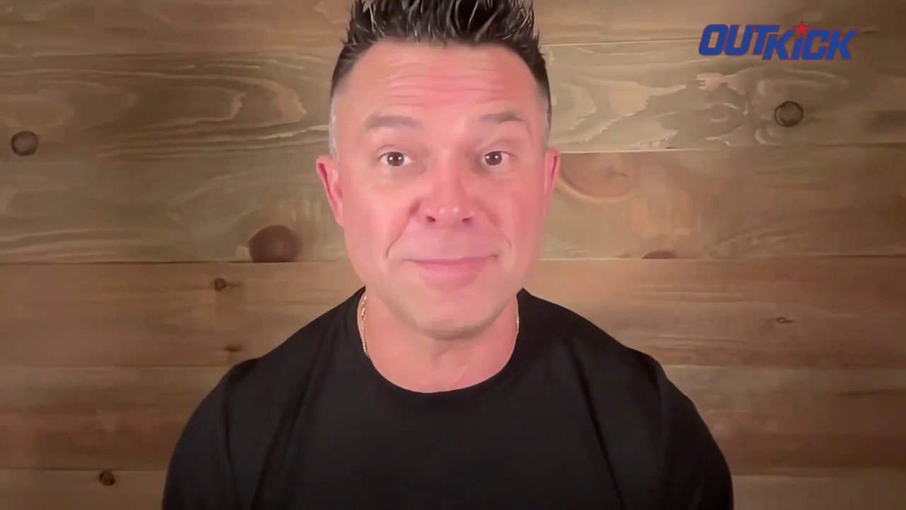 Yankees great recalls being benched in the World Series before coming back and hitting big home run