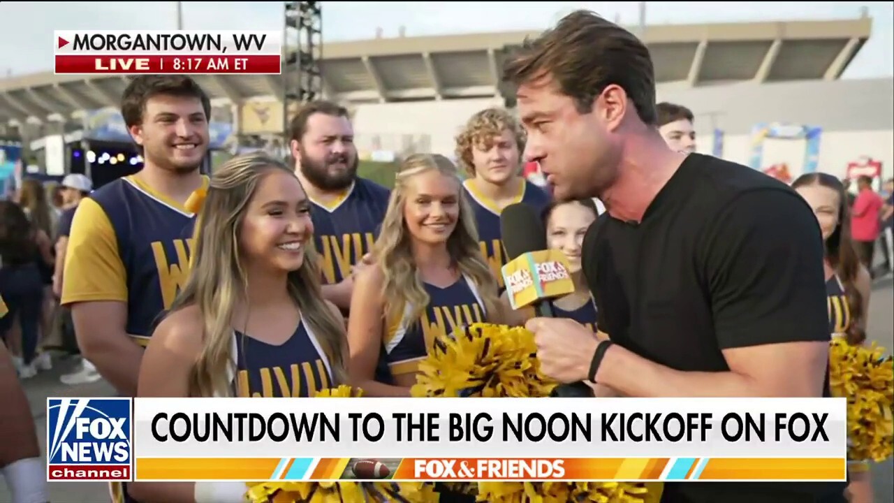 WVU cheer team rallies 'Fox & Friends Weekend' ahead of game against Penn State