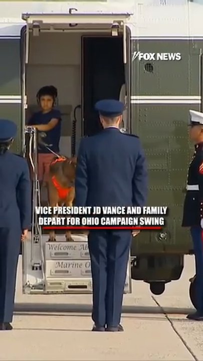 VP JD Vance brings family along for Ohio midterm campaign stop