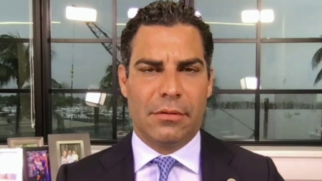 Miami mayor 'doesn't understand' why its hard for people to get why Cubans was freedom