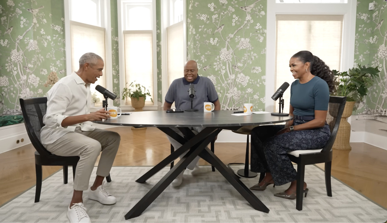 Barack, Michelle Obama mock divorce rumors 