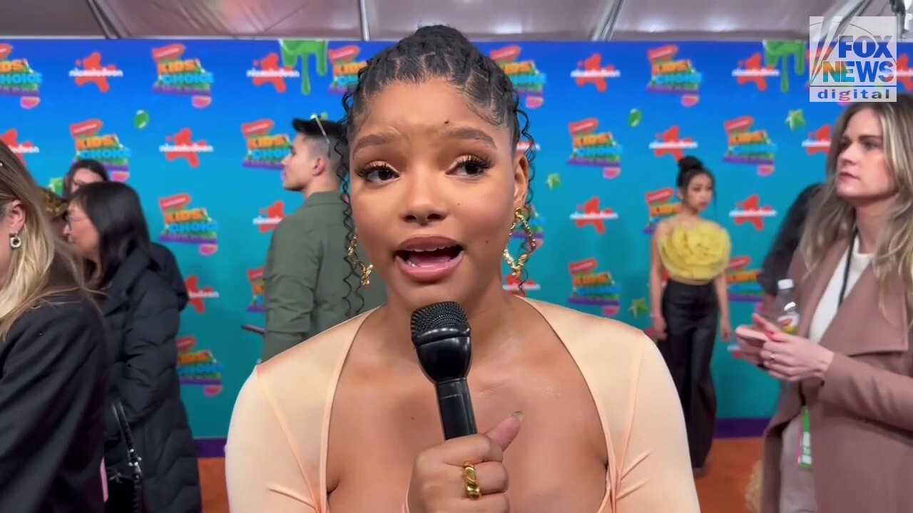 Halle Bailey talks pressures of playing Ariel in 'The Little Mermaid' at the Kids' Choice Awards