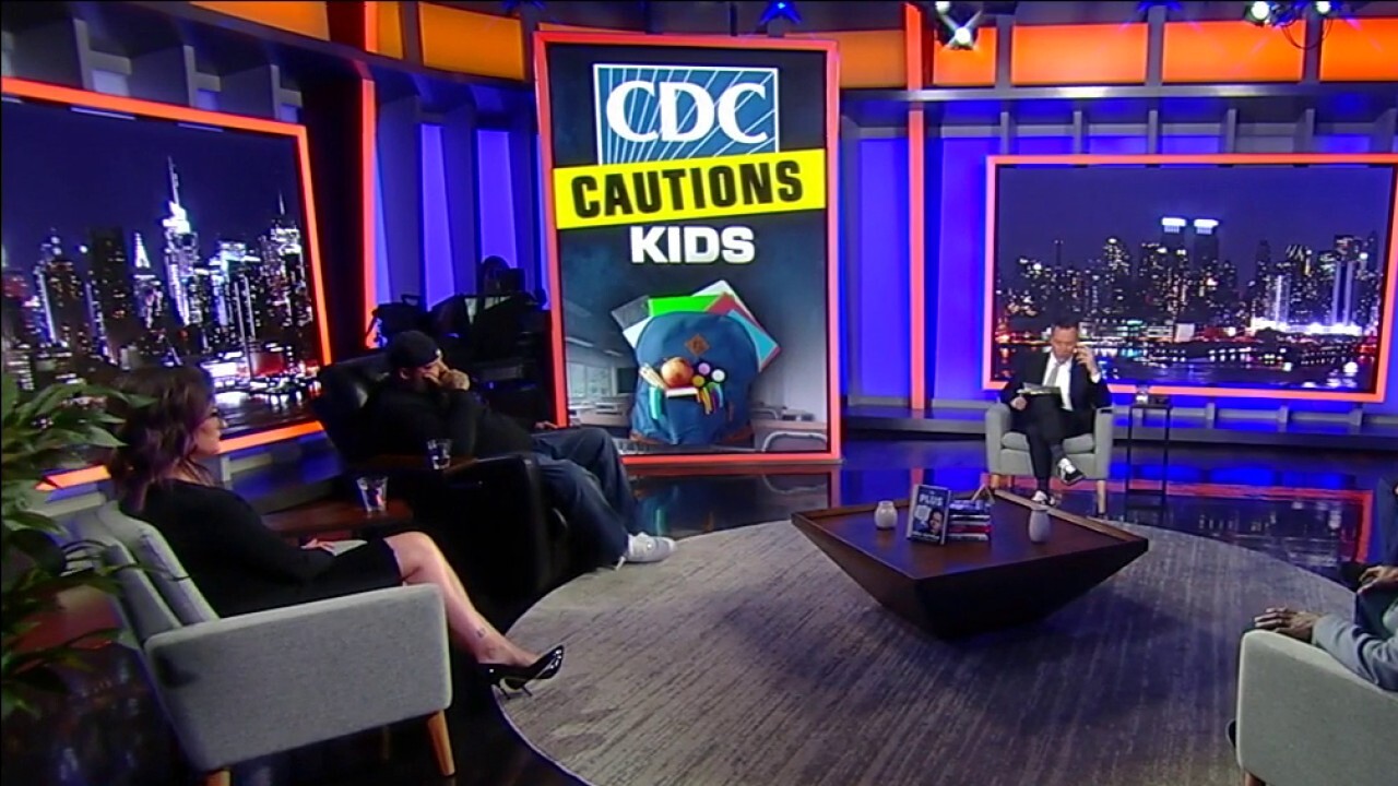 'Gutfeld!' panel reacts to teachers union influencing CDC guidelines