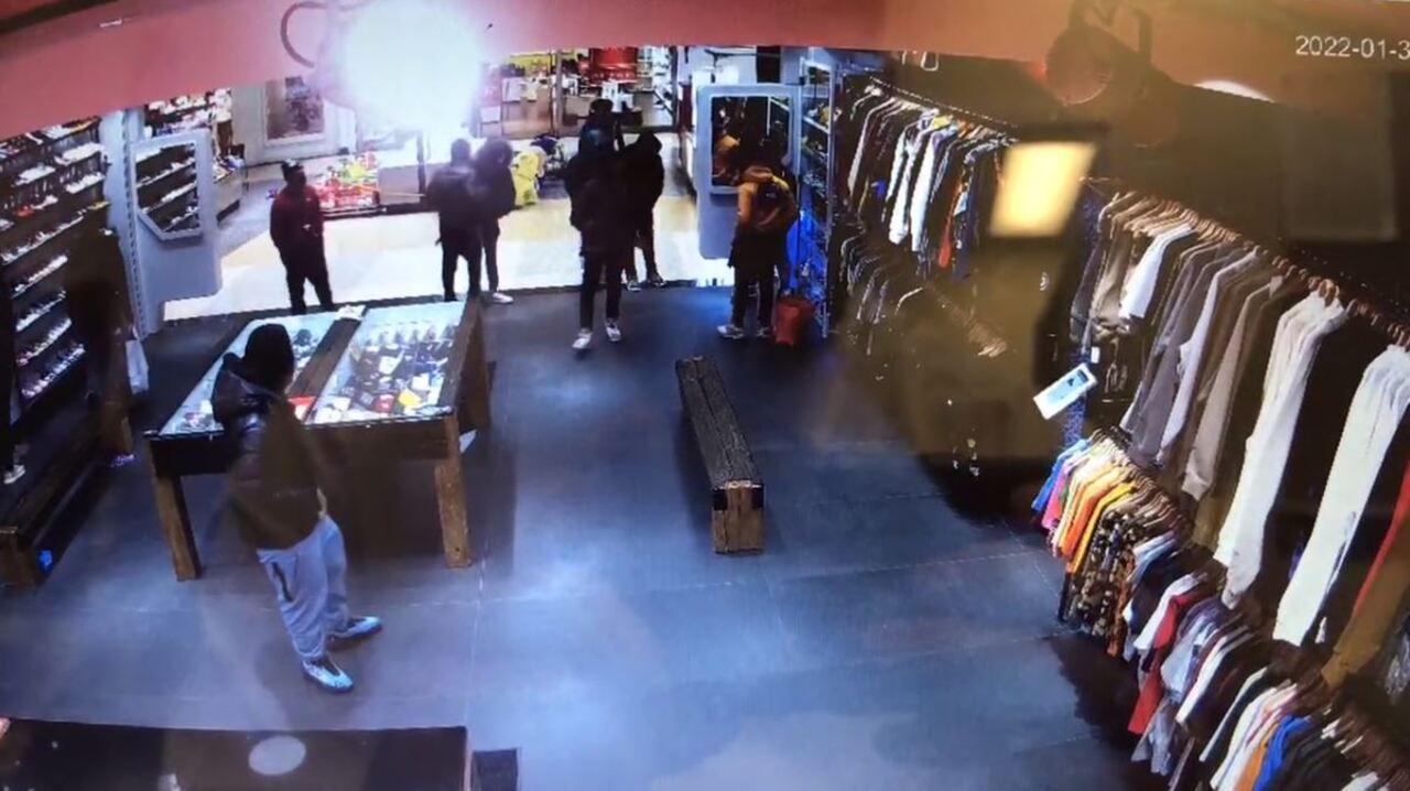 Dramatic footage shows moment teen opens fire in crowded New York City mall