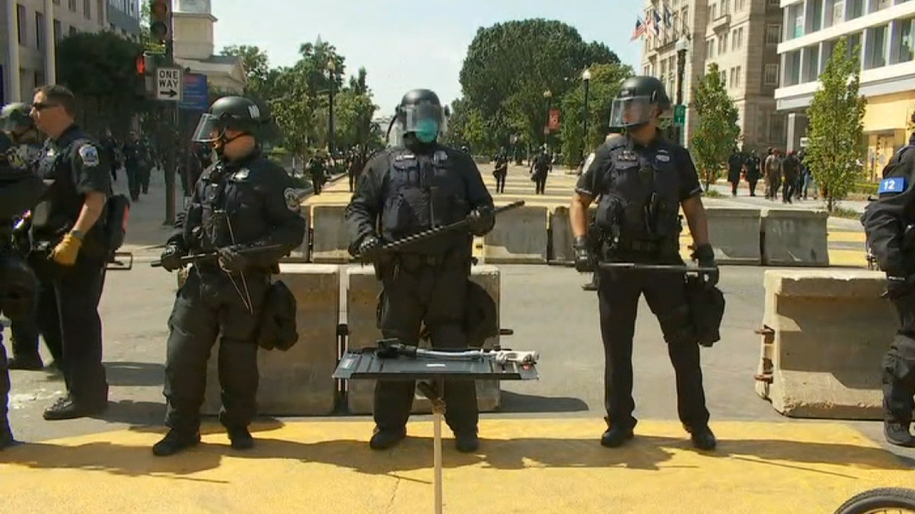 Police Move Protesters Media Away From White House In Black Lives Matter Plaza Fox News Video 