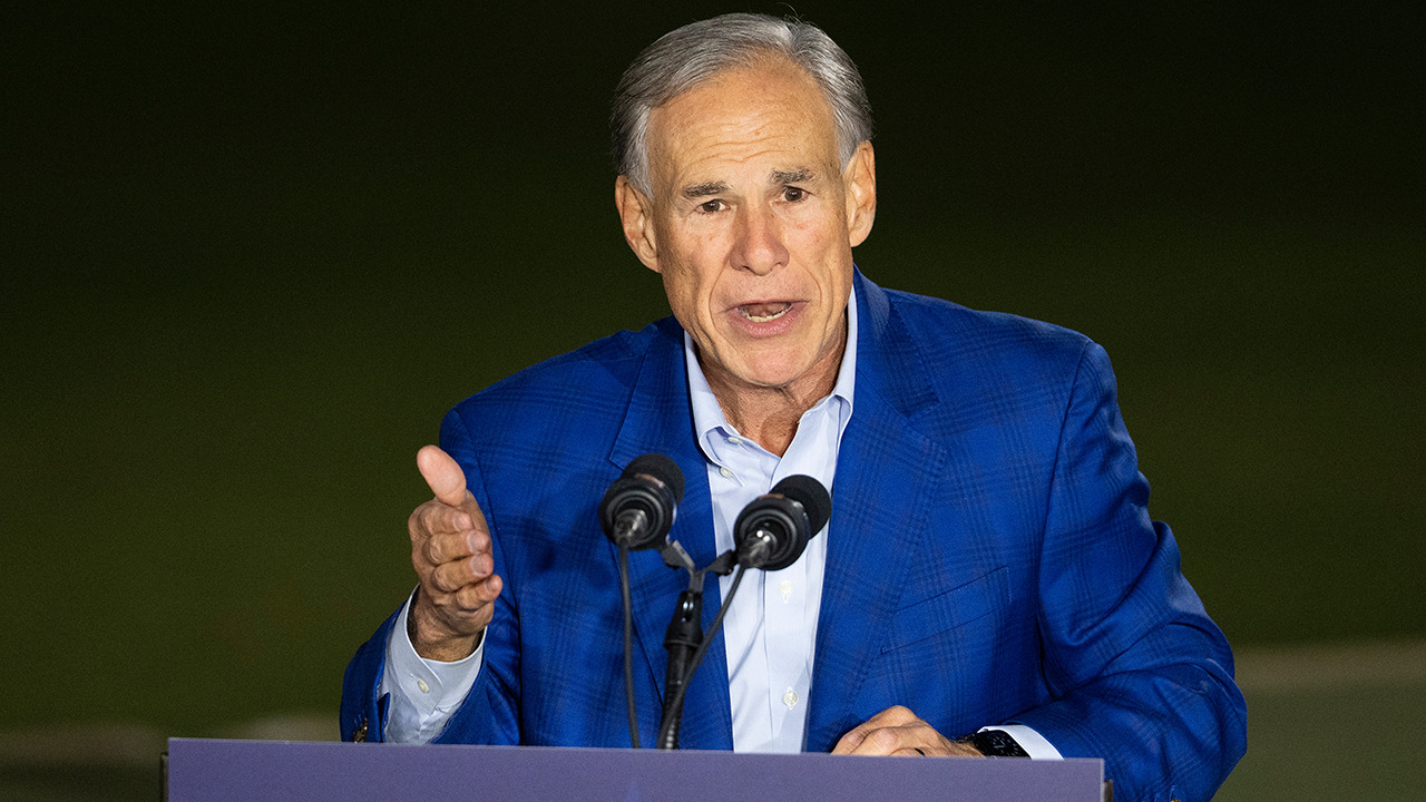 WATCH LIVE: Governor Greg Abbott makes announcement with Turning Point USA
