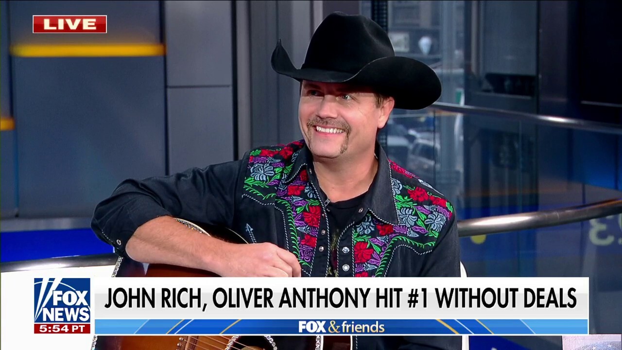 John Rich performs new song ‘I’m Offended’ on ‘Fox & Friends’