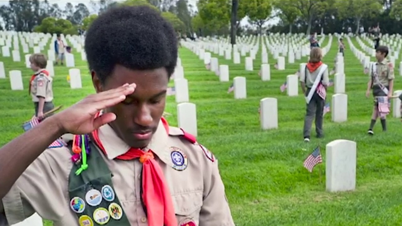 Eric Shawn: The Boy Scouts banned on Memorial Day