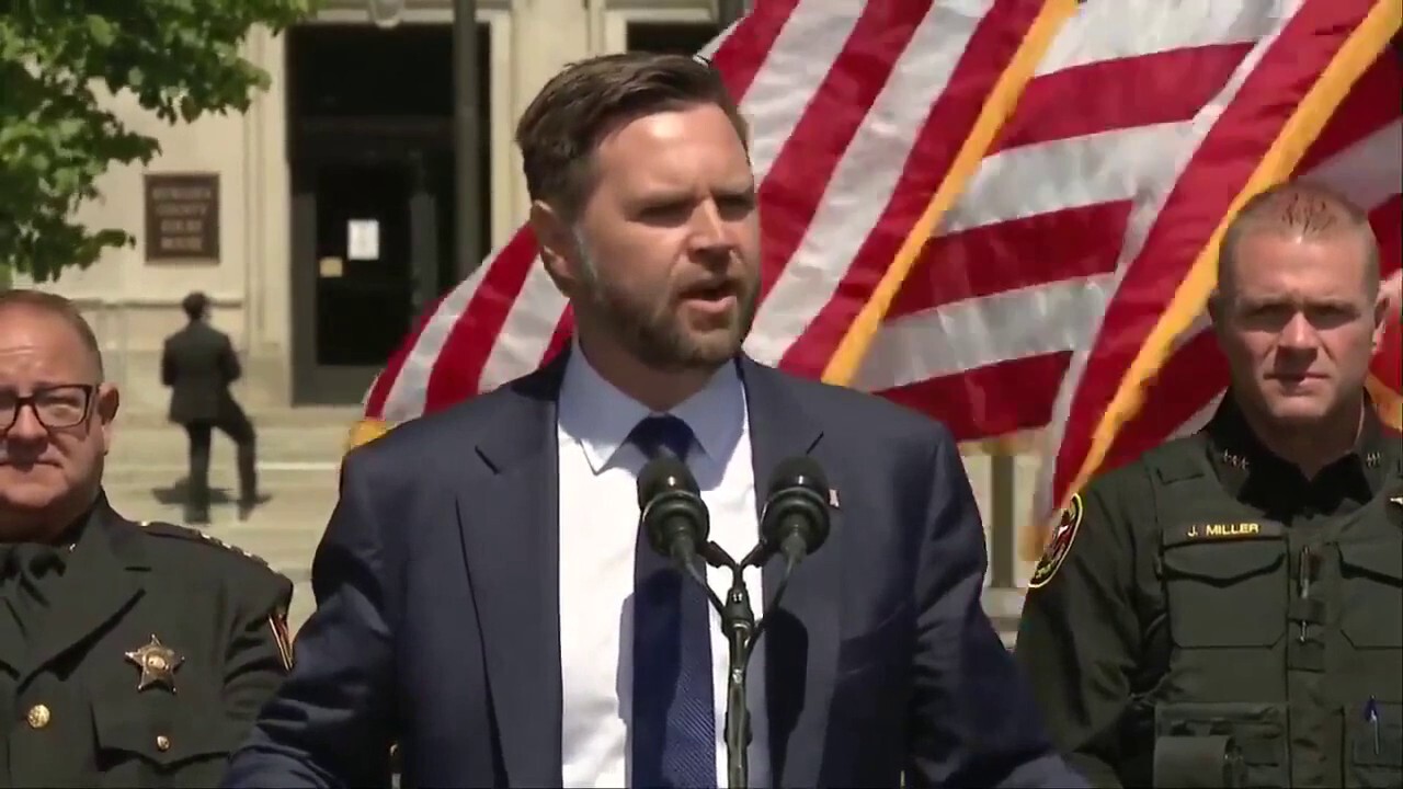 JD Vance: Walz can finally say he ‘visited a combat zone’ in Chicago