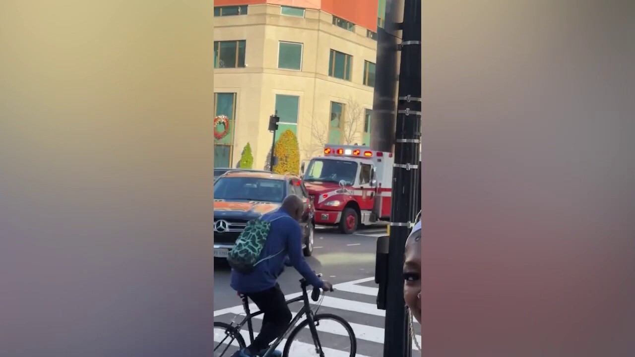 National Guard troops shot near White House prompts heavy police response