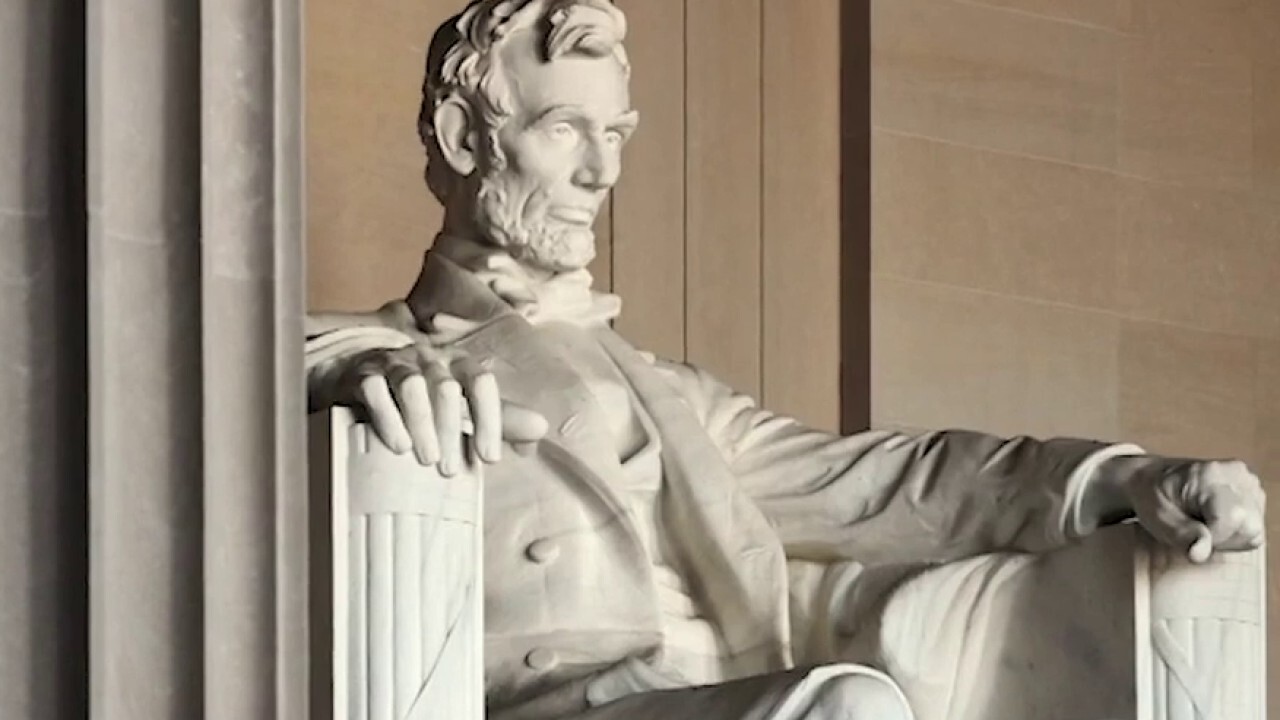 Lincoln Memorial celebrates 100th anniversary