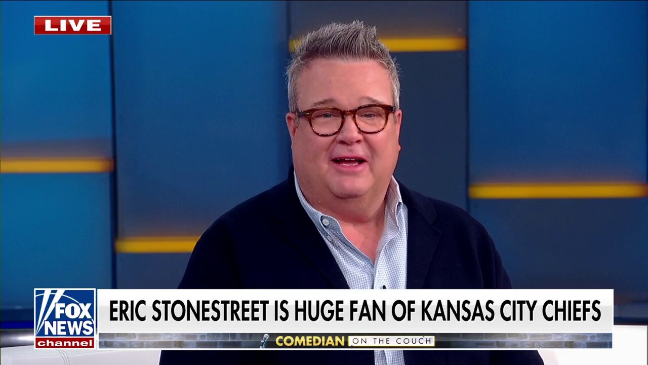 Chiefs superfan Eric Stonestreet sits down with 'Fox & Friends' 