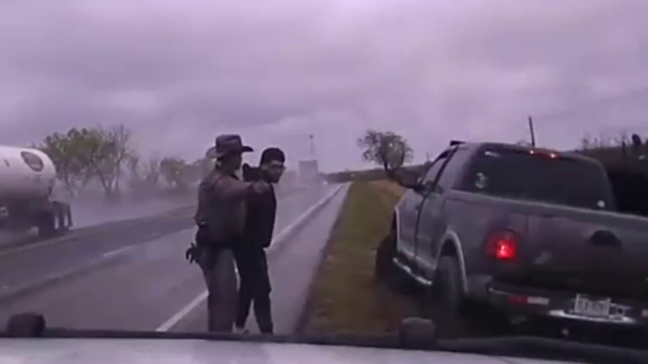 TX DPS trooper stops truck with nine illegal immigrants