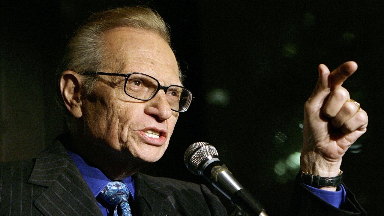 Larry King, TV talk-show icon, dies at 87