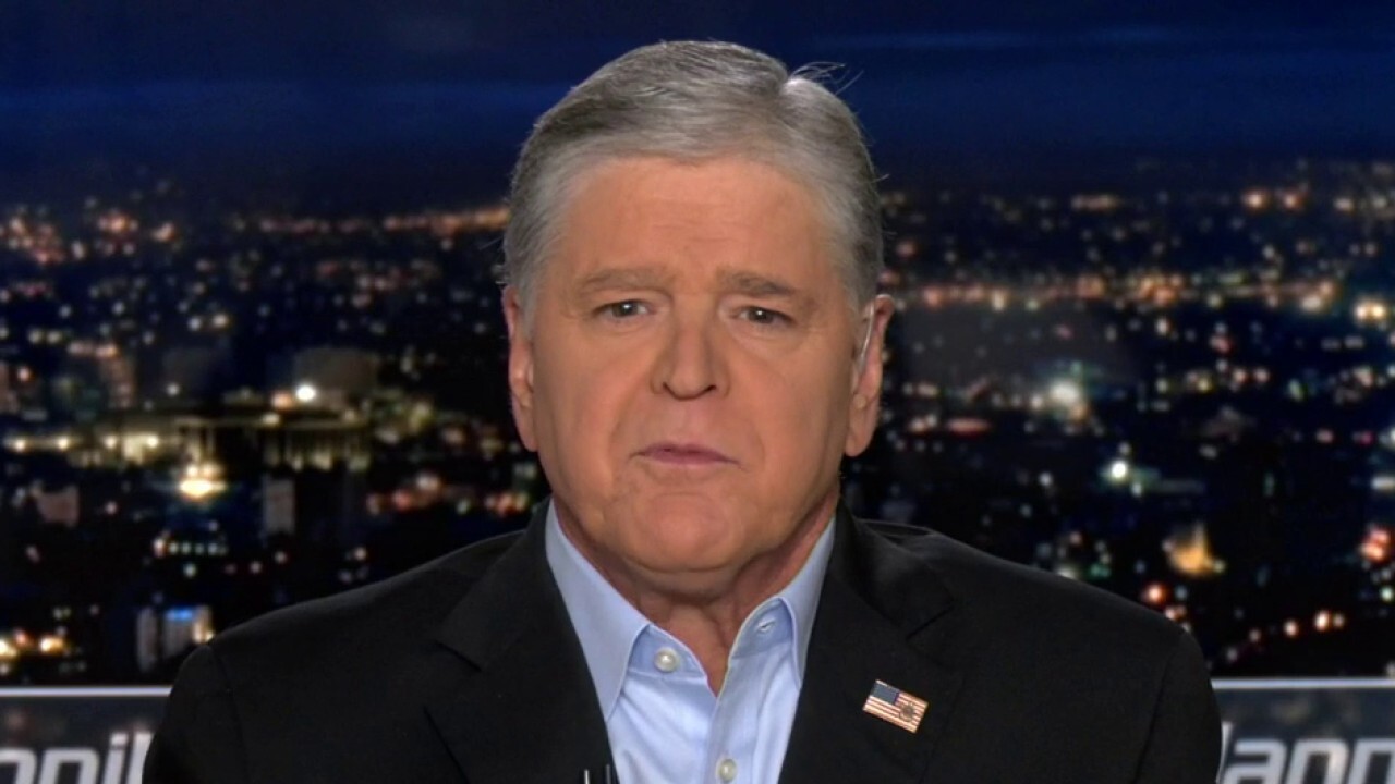 SEAN HANNITY: Harvard's president gets a 'free pass'