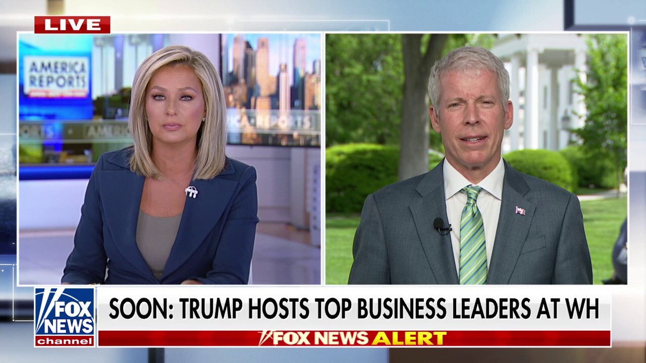 Trump to meet with business leaders amid GDP concerns