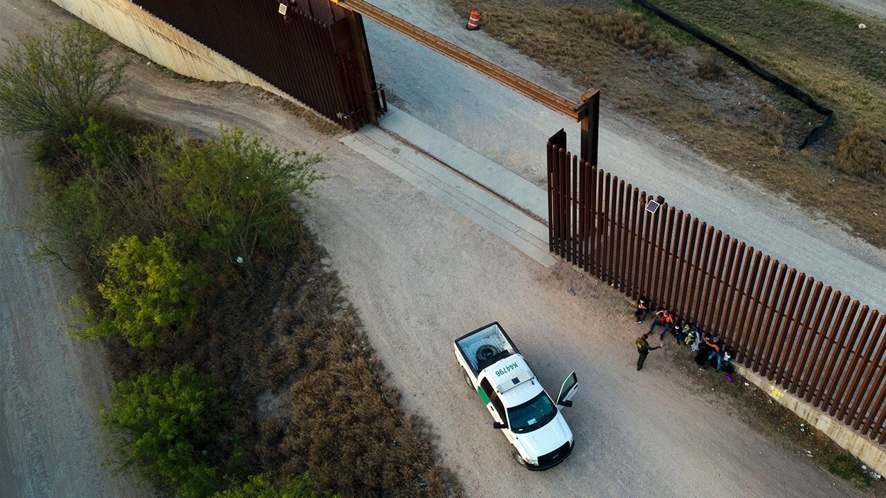 GOP senators shut down talk of immigration deal until border crisis is solved