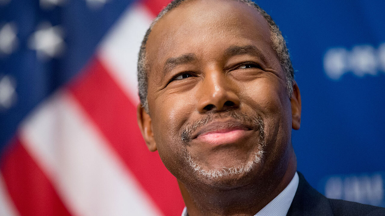 Carson names new campaign manager after two top aides resign