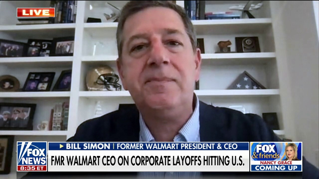 Former Walmart U.S. CEO Bill Simon joined "Fox & Friends Weekend" to discuss the nationwide spike in layoffs that have now extended beyond the Big Tech industry.