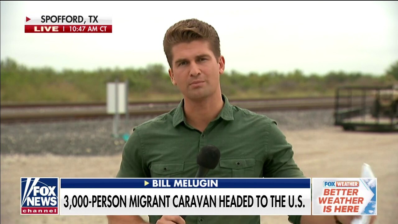 3,000-person migrant caravan headed to the Texas border