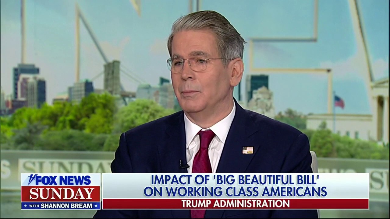  Scott Bessent says young men are in an ‘era of despondency,’ has hope for American workers