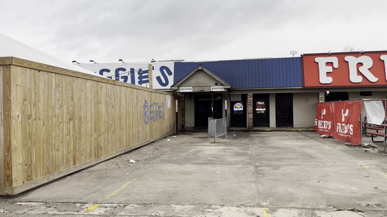 Exterior view of Reggie's in Baton Rouge, La