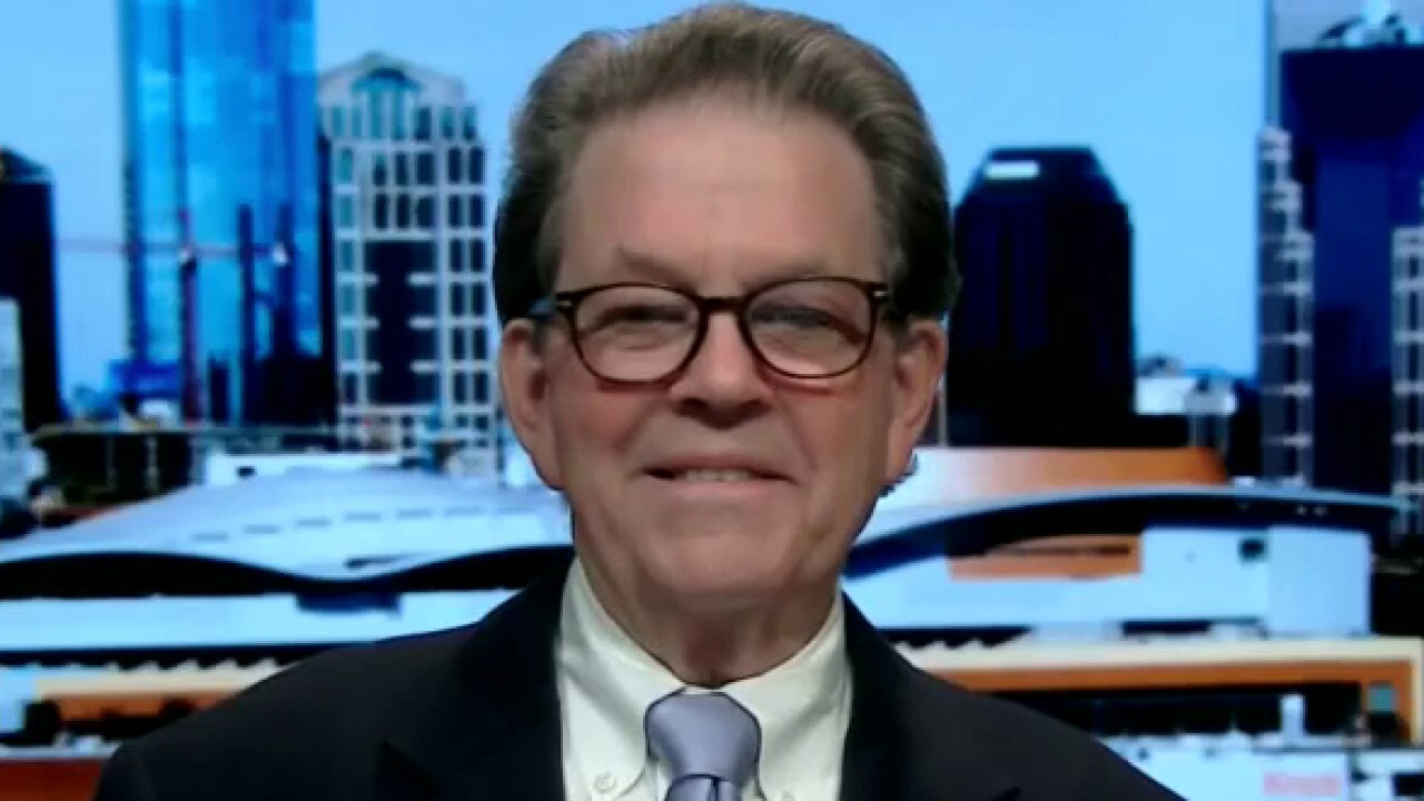 Economist Laffer says recession imminent as inflation hits 40-year-high: 'Worst of all possible worlds'