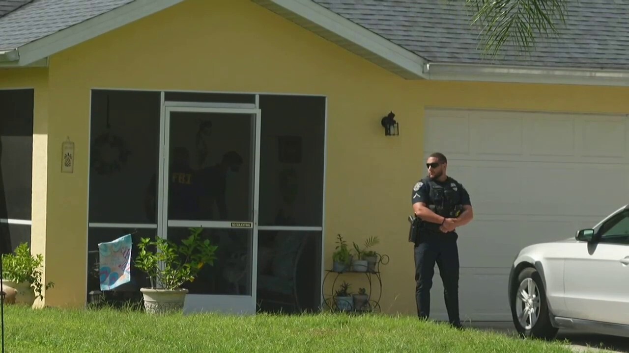 FBI agents return to Laundrie home to collect 'DNA' evidence