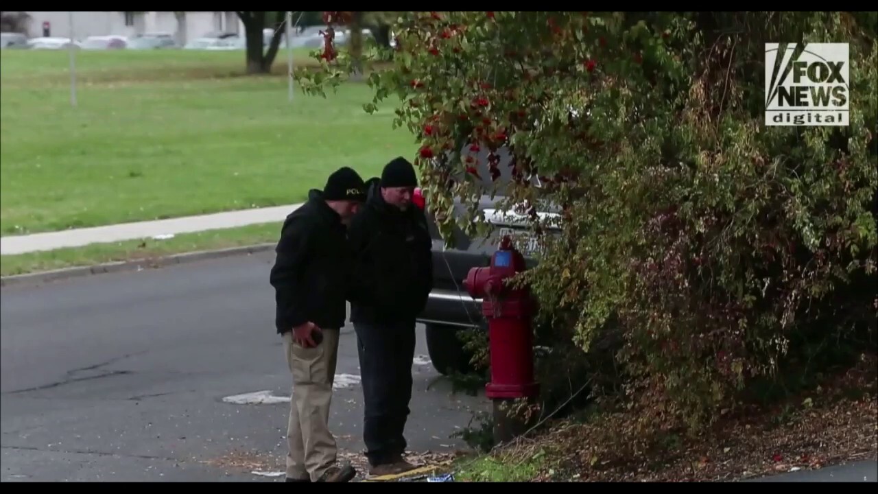 Police Investigate The Scene Of A Quadruple Homicide In Moscow Idaho Fox News Video 8332