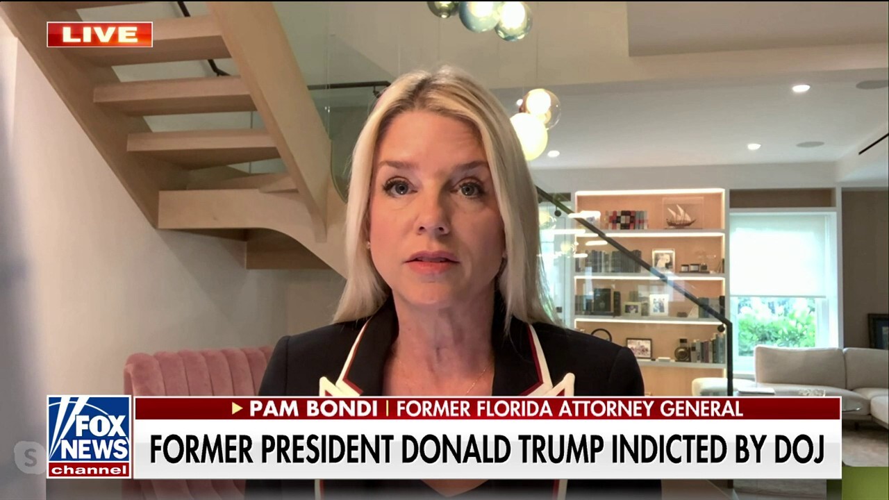 Pam Bondi: Trump is ‘in the right,' will win case over classified documents