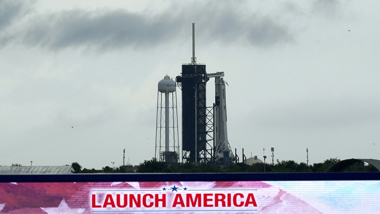 Too much electricity in atmosphere grounds historic NASA-SpaceX launch