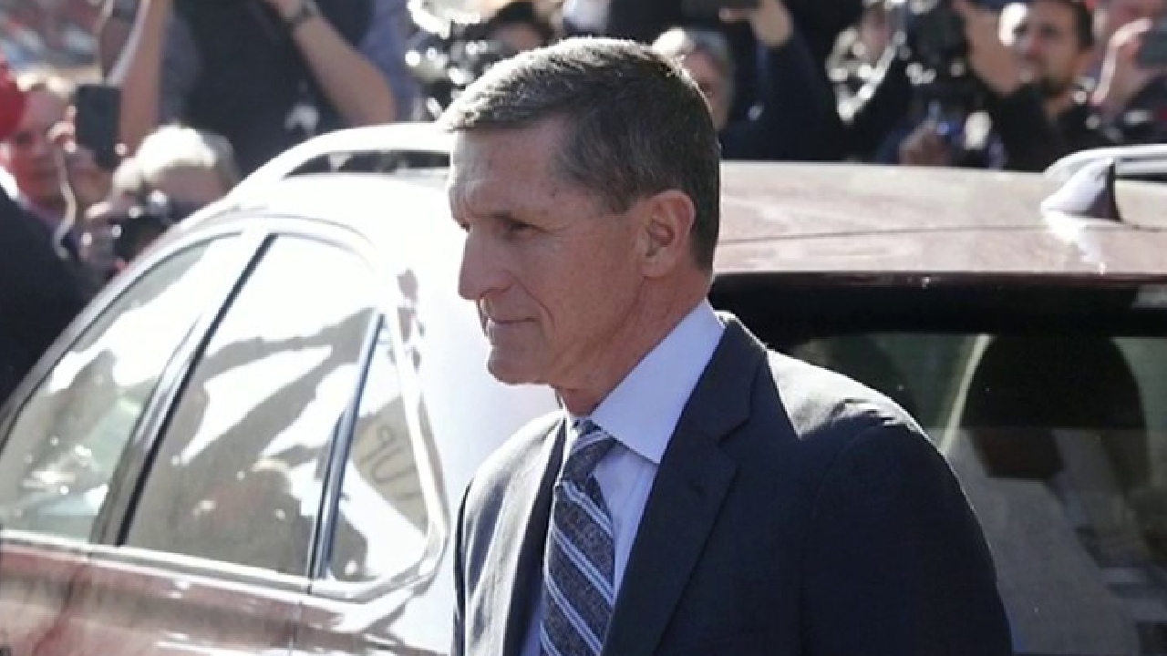 FBI documents reveal coordinated effort to set up former US National Security Advisor Michael Flynn to perjure himself