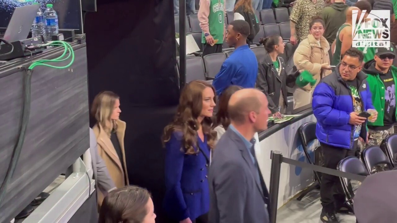 Prince William and Kate Middleton arrive at the TD Garden for the Celtics game