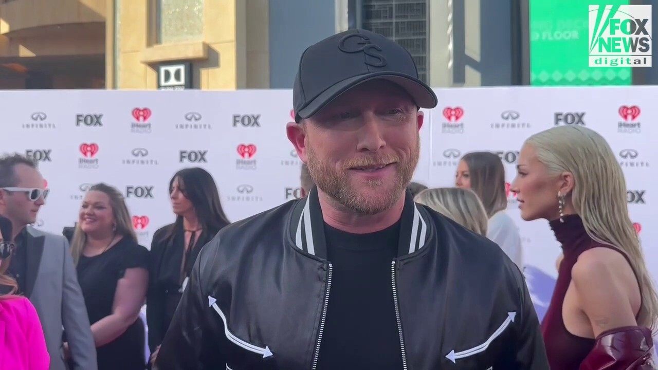Cole Swindell admitted he doesn't have a specific pre-show ritual