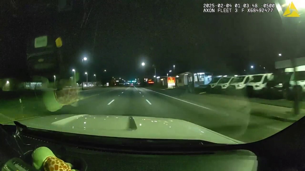 Marcus Jordan speeds away from sheriff's deputies, dashcam video shows