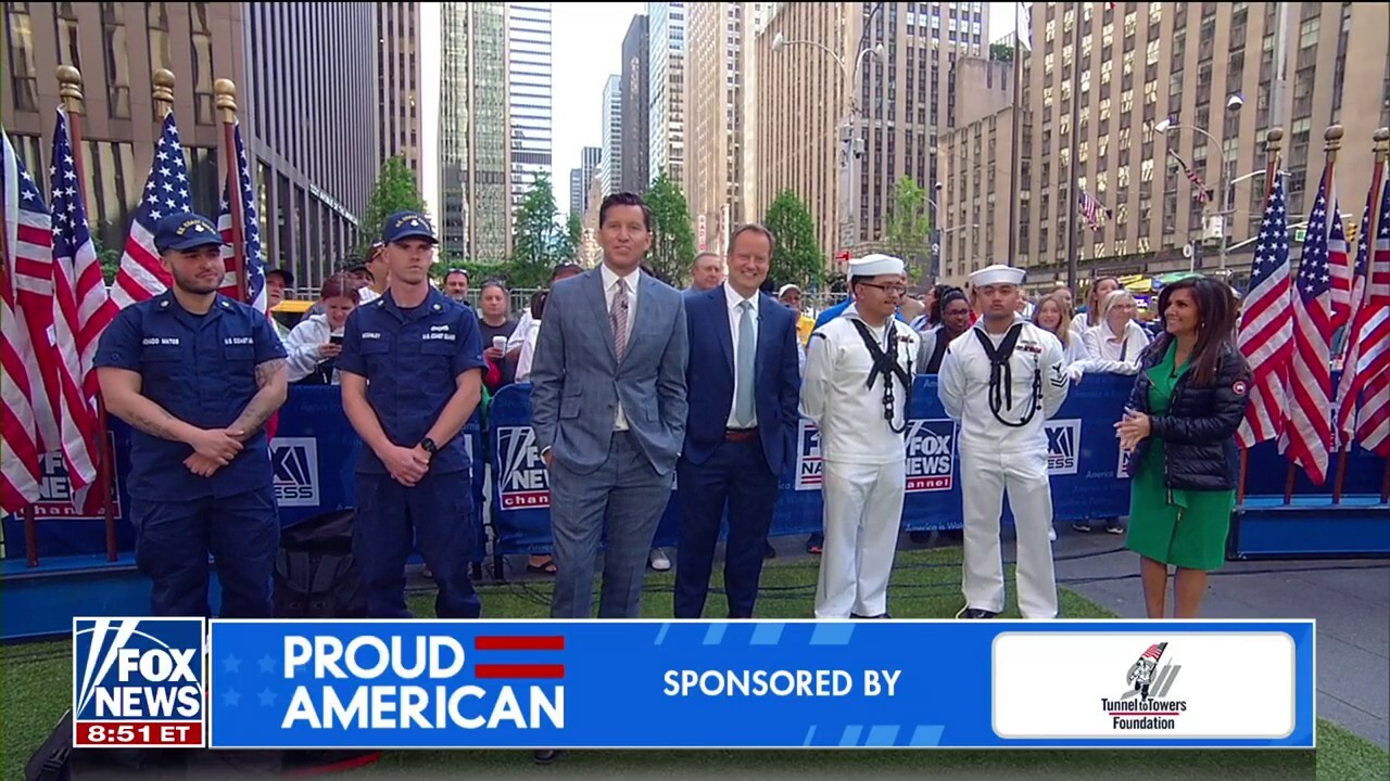 ‘Fox & Friends Weekend’ hosts do a military-themed obstacle course