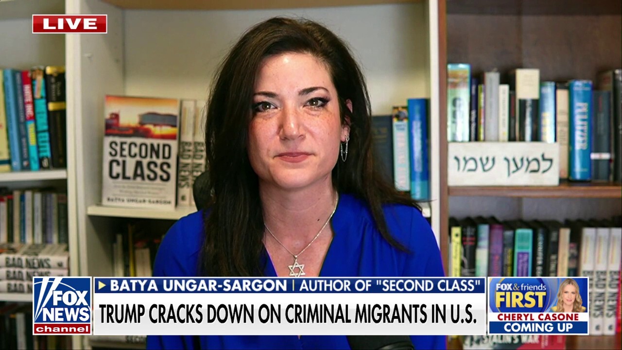 Trump's stance on key issues compelling Democrats to 'oppose their very own voters:' Batya Ungar-Sargon  