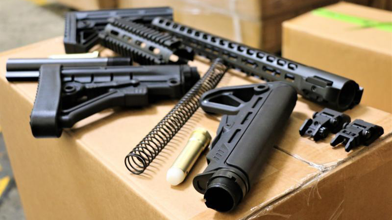 Federal judge overturns CA assault weapons ban