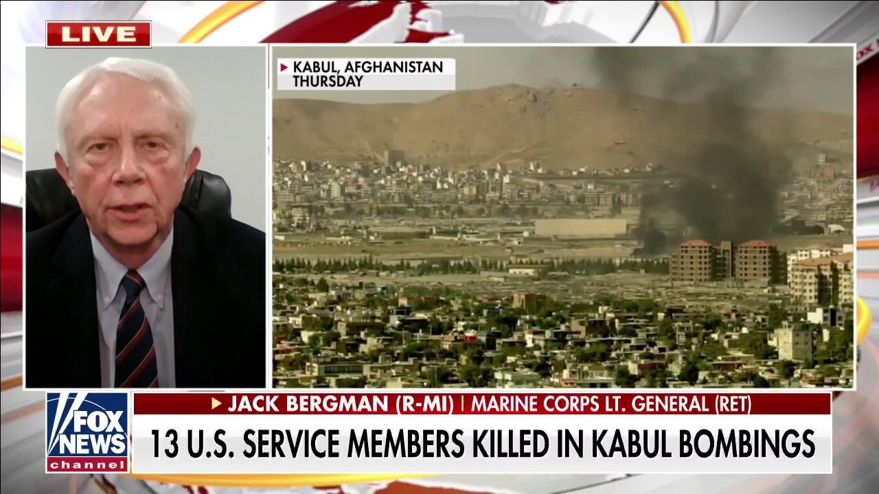 Biden's failure to evacuate Americans until troops leave is 'dereliction of duty': Rep. Bergman