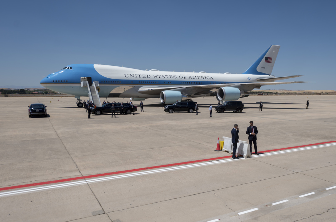 Air Force One преживява „широка кражба“ от репортери от Белия дом, пътуващи с президента: Politico