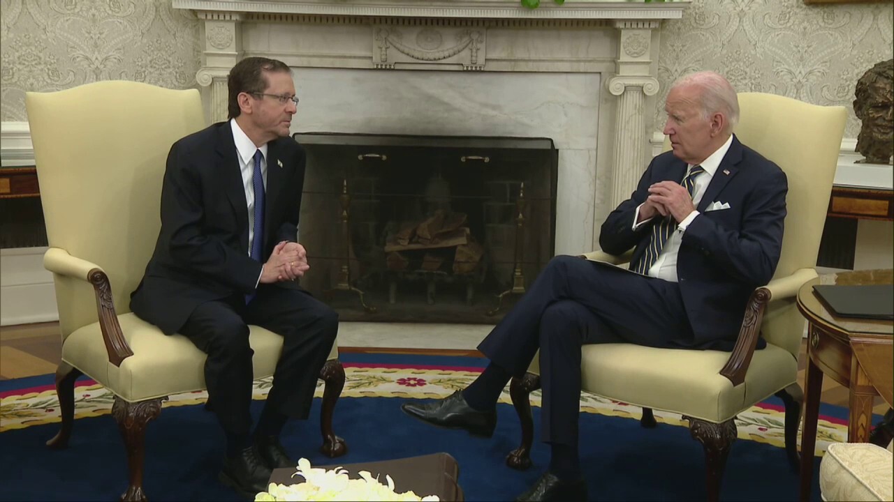 Biden mumbles during his address to Israeli Preisdent