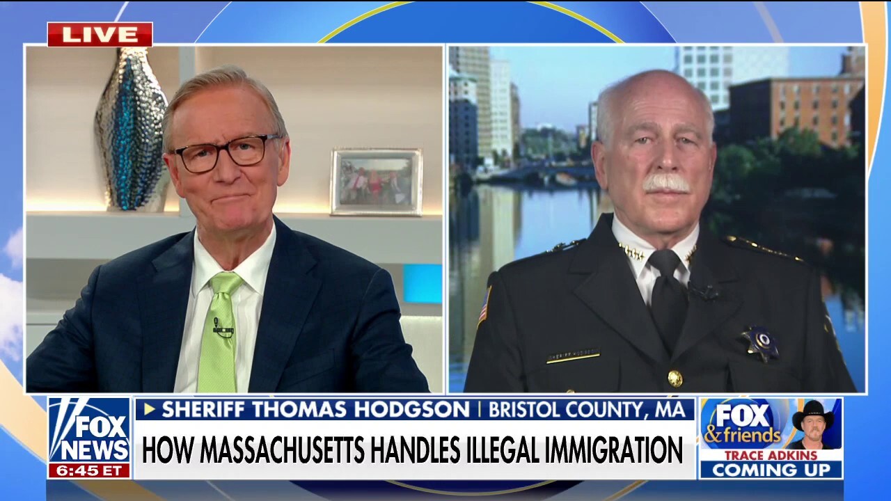 Biden needs to ‘stand up for the rule of law’: Mass. sheriff