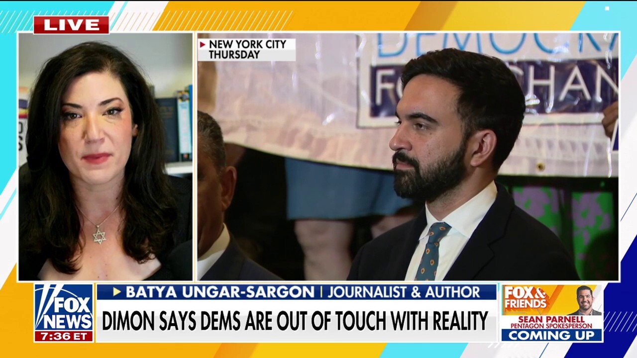 We're seeing 'two versions of populism,' journalist says 