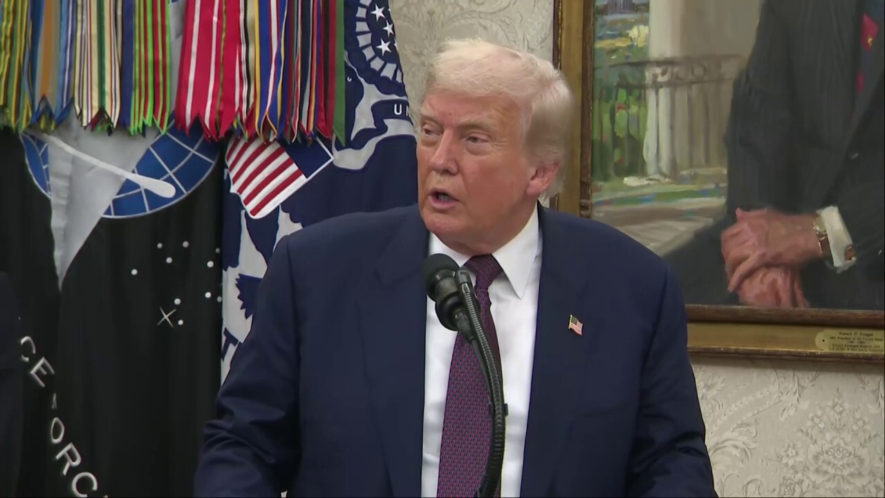 Trump responds to rumors of Howard Stern's show ending