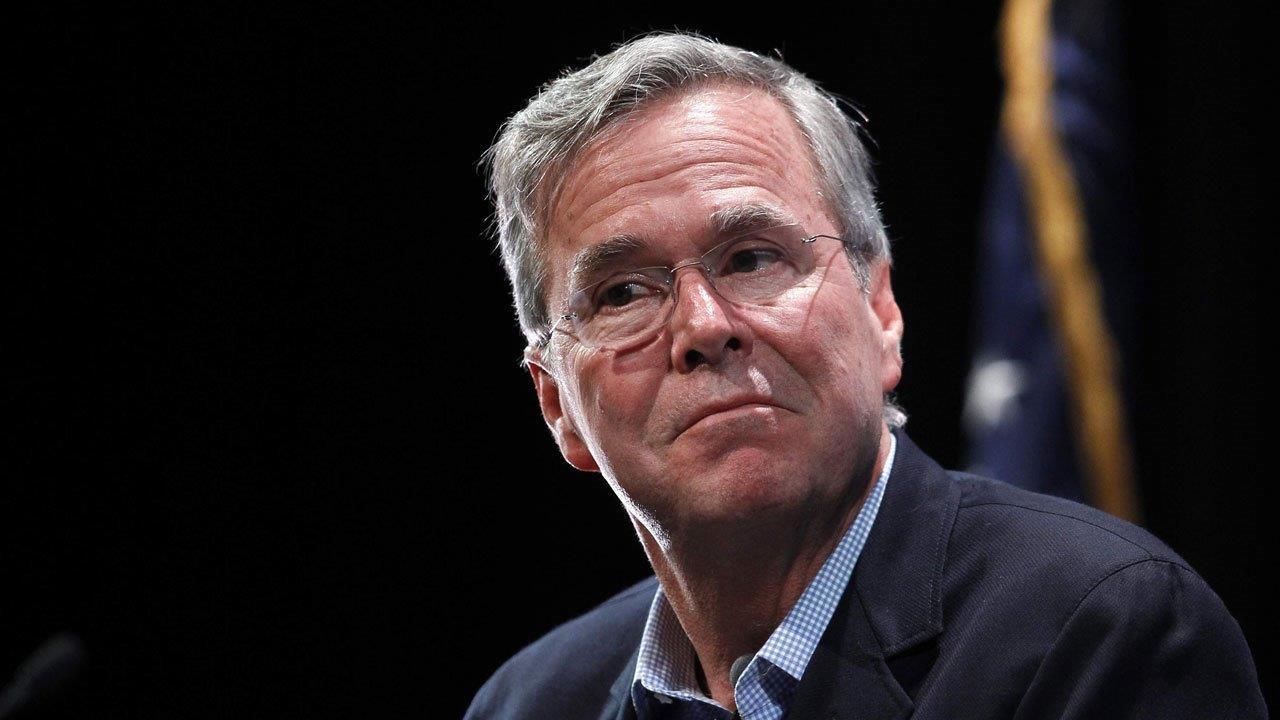 Undecided shoppers are giving Jeb Bush a second look