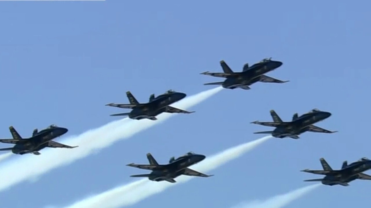 Blue Angels, Thunderbirds fly over NYC to salute heroes fighting COVID-19